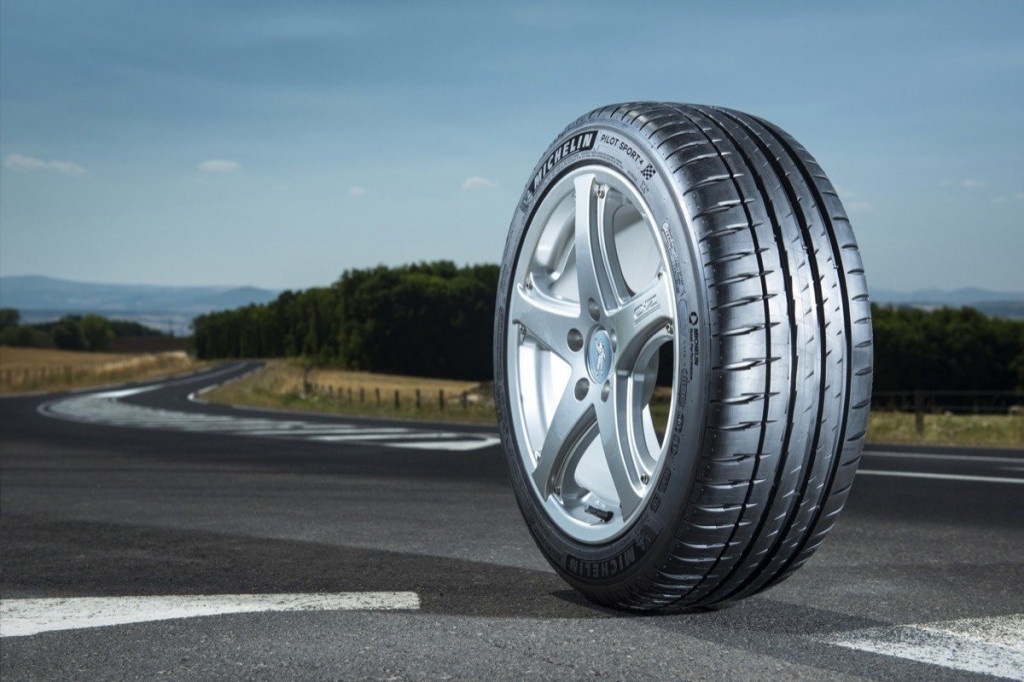 MICHELIN 305/40 R 20 PILOT SPORT 4 SUV 112Y XL FR 632600 - Obrázek 4
